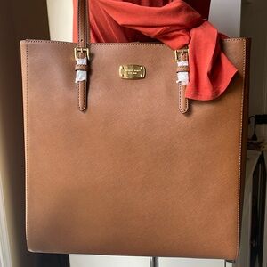 Michael Kors NWT Chestnut Tote - Shoulder bag